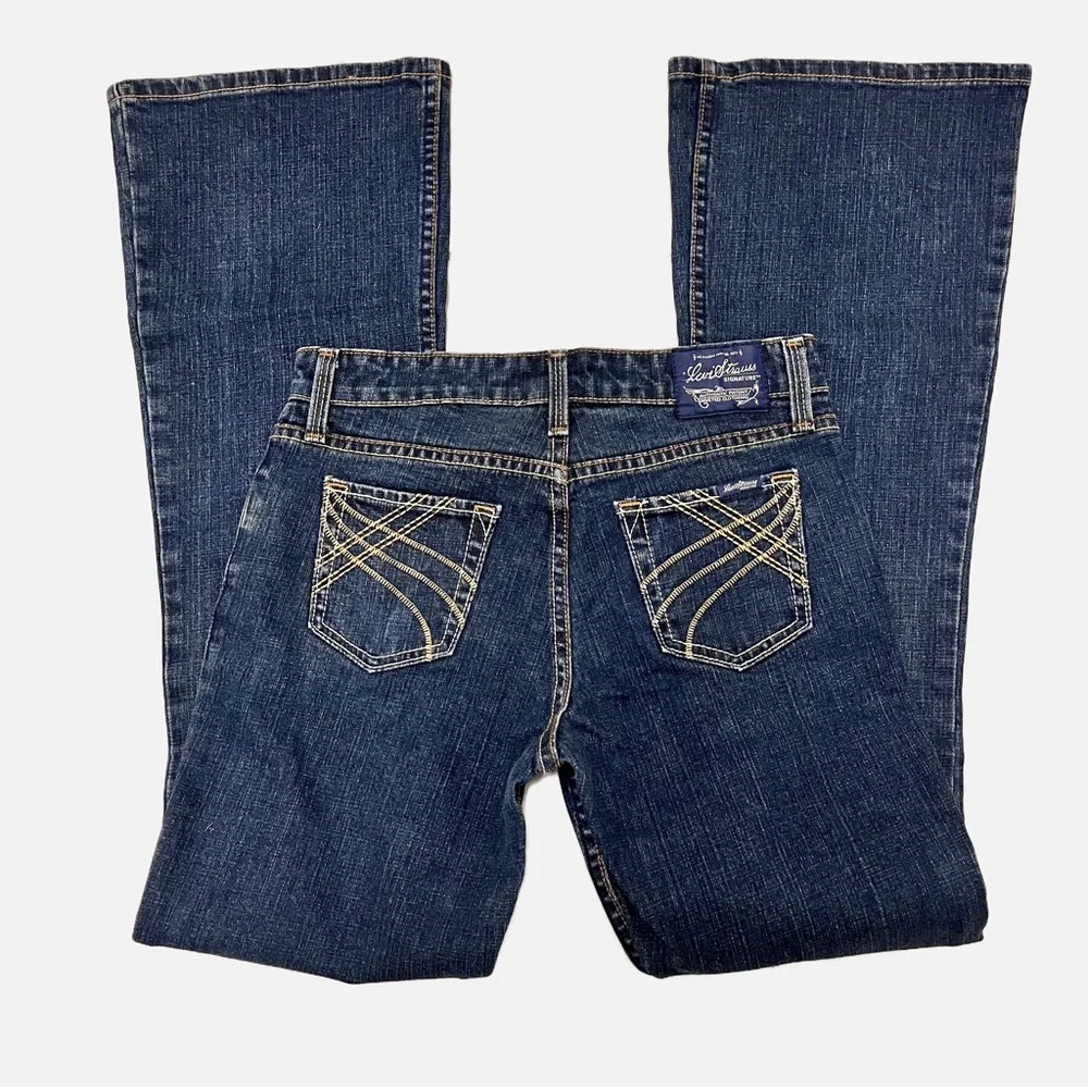 Levi’s Signature Stretch Low Rise Flare Jeans Juniors Size 3 EUC - Picture 4 of 5